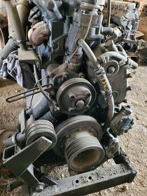 Motor z nakladače KN251 - 2