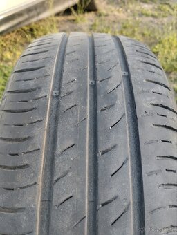 185/60 R15 - 2