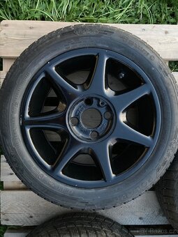 Alu kola Ford R15 - 2