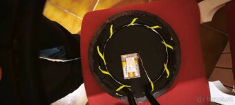 Prodám po domácku vyrobenou židli z PRAVÉ KUŽE - 2