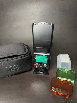 Nikon SB-700 Blesk - 2