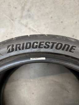 305/30R20 Bridgestone Potenza Race - 2