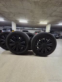 Michelin 215/60 R16 - 2