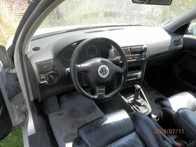 Volkswagen Golf 4 - 2