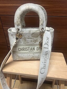 Krásná kabelka Christian Dior - 2