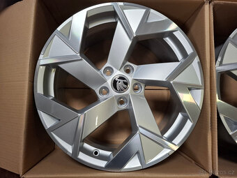 Nové orig. alu disky Škoda Superb IV 8Jx18 ET44 5x112mm - 2