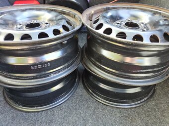 Plechové disky - originální VW 5x112 6Jx15 ET43 15" - 2