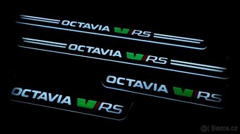 Octavia 1 2 3 VRS LED prahove lišty - 2