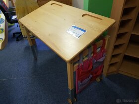 Rostoucí psací stůl s vyklopnou deskou - 2