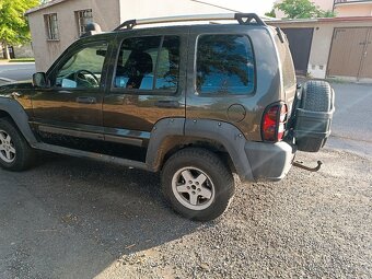 Jeep Cherokee KJ Liberty diesel - 2
