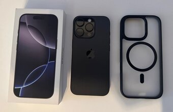 iPhone 16 Pro 128 GB černý titán + ochranný kryt a sklo - 2