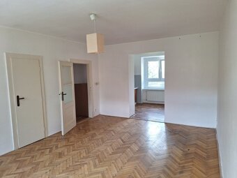 Pronájem 2+kk 60 m2, Pešinova, Kr.Pole - 2
