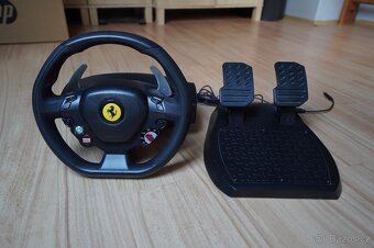 Volant Thrustmaster Ferrari 458 Italia XBOX 360 - 2