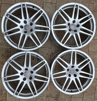 19" Audi 5x112 8,5j et 48 alu sada - 2