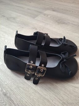 Černé střevíčky vel. 37 - 2