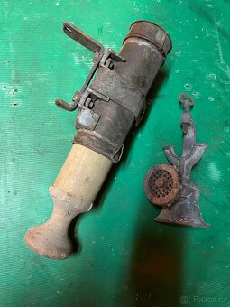 Plnička klobás, mlýnek na maso retro - 2