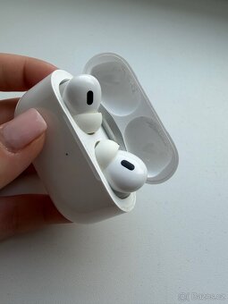 Apple AirPods Pro 2. Generace - 2