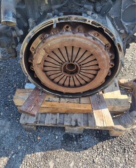 Motor R420 Scania na prodej - 2