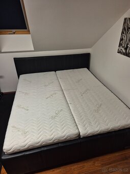 Luxusní a hodně bytelná postel 180x200 - 2