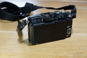 Olympus PEN E-PL5 na náhradní díly - 2