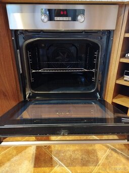 vestavná trouba Mora - 2