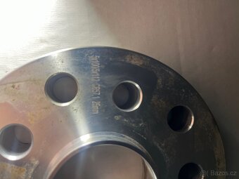 Prodám podložky 25mm - 2