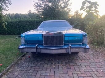 Lincoln Continental Mark IV. 7,5 V8 (158 kW) 1974 - 2