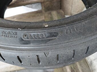 Faljwn 225/40R18 - 2