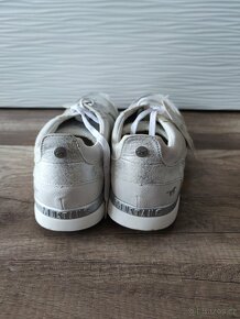Dámské bílé botasky - 2