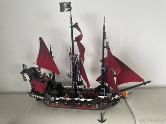 Lego loď 4195 pomsta královny Anny - 2
