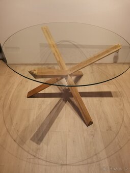 Kulatý stůl 120cm - 2