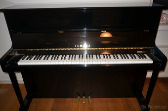 YAMAHA - Piano - Pianino - Model V 118 N-T - černé leštěné - 2