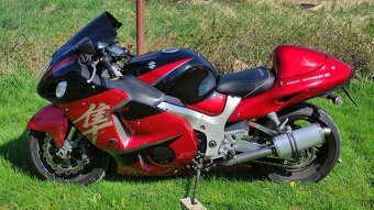 Suzuki GSX 1300 R Hayabusa - 2