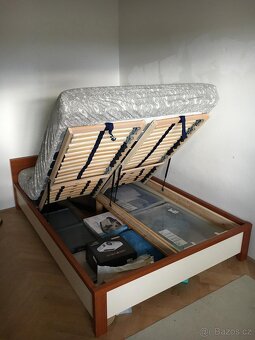 Postel 140x200; nová matrace & rošt, příslušenství - 2