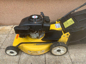 Prodám sekačku Hecht 546 S s pojezdem - 2