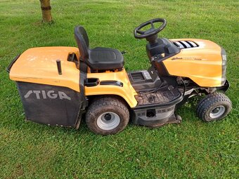 Zahradní traktor Stiga 3084 - 2