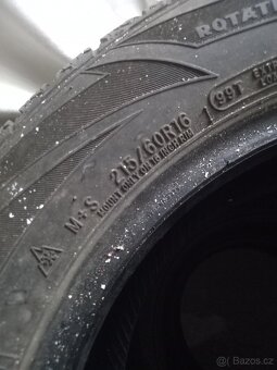 Pneu 215/60 r16 - 2