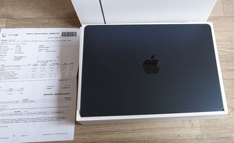 Apple MacBook Air 2022 M2, 256/8GB, záruka 18 měsíců - 2
