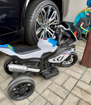 Elektrická motorka BMW HP4 RACE - 2
