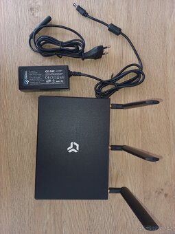 Turris Omnia 2GB, 5GHz a 2.4GHz WiFi - 2