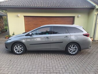 Prodám Toyota Auris combi 1,2 T, automat - 2