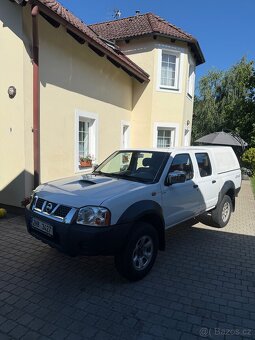 Prodám Nissan Navara D22, 2.5tdi, 98kw, 2005rok. - 2
