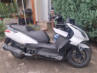 Kymco Downtown 300 ABS po havárii - 2