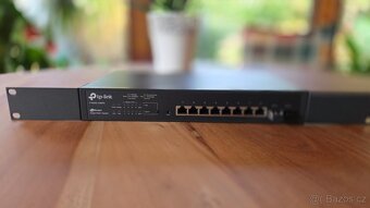 TP-Link T1500G-10MPS PoE Switch + 1x SFP 1000MB - 2