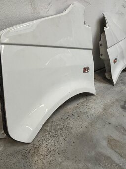 Blatníky Vw T5 Bíla Barva Originální Výborný stav - 2