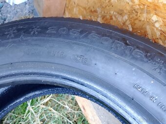 205/60/16 92h Dunlop - zimní pneu 2ks - 2