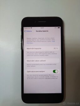 iPhone 7, 32 GB, černý - 2