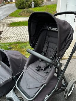 Kočárek Thule Sleek Midnight Black - 2