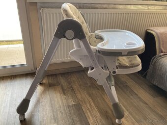 Dětská jídelní židlička - 2