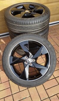 ALU kola ŠKODA SCALA 5x100 R17 letní sada 205/50 r17 NOVÉ - 2